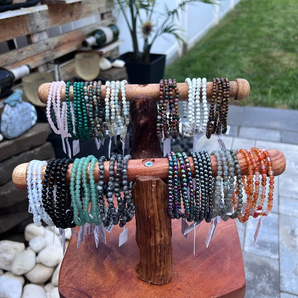 Howlite Beaded 4mm Bracelet - Picture 3 of 3